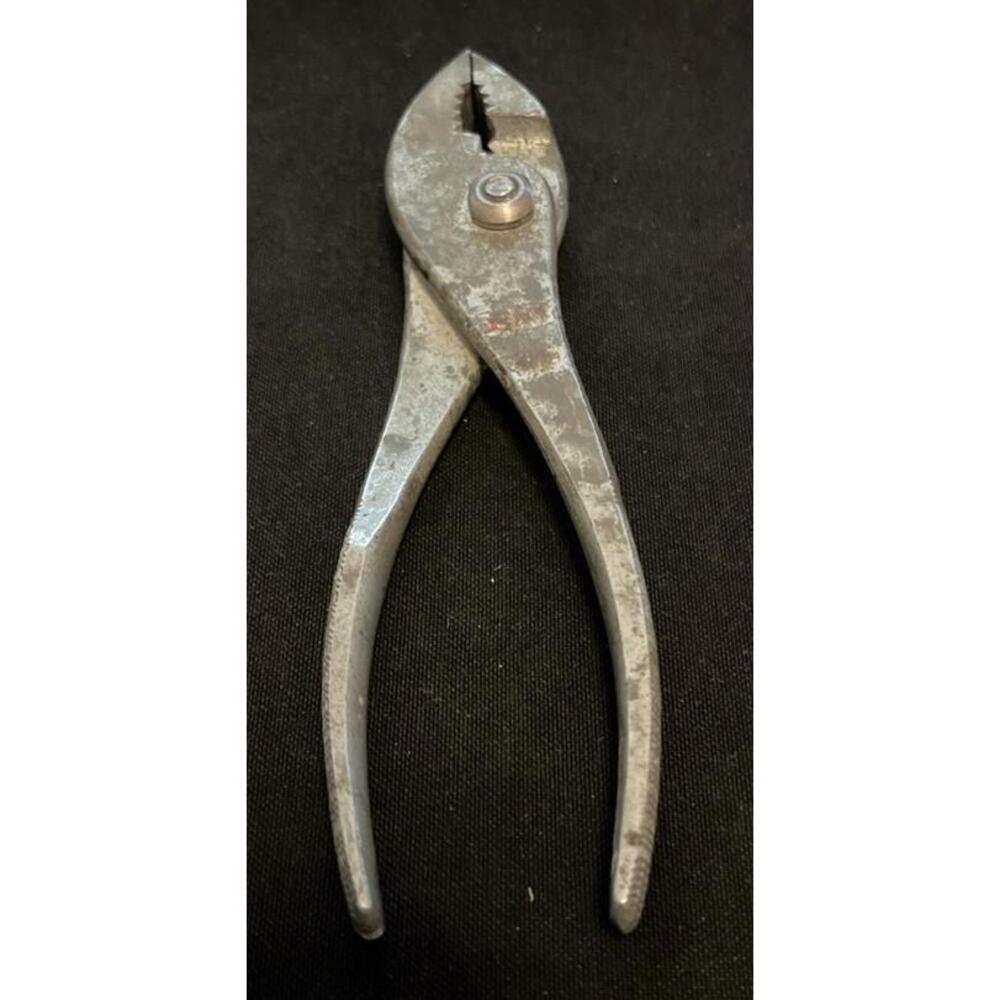 VINTAGE CEE TEE CO. 6 1/2" SLIP JOINT PLIERS JAMESTOWN NY MADE IN USA CRESCENT